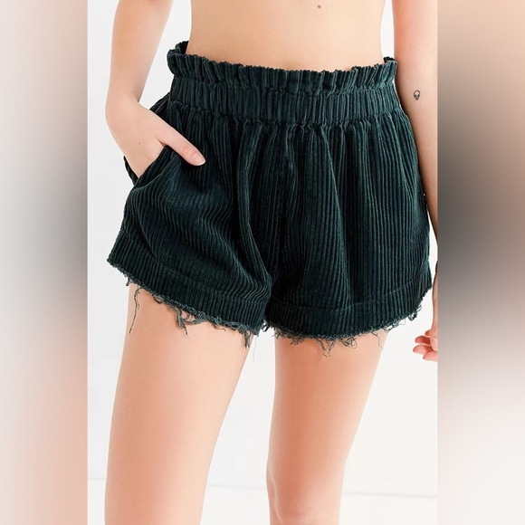 Urban Outfitters Dark Green Corduroy High Waist Shorts - Picture 1 of 9